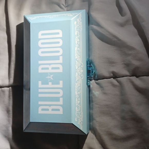 Jeffree Star Blue Blood Palette New - Picture 3 of 4